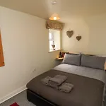 בית נופש Kirkby House וויטבי