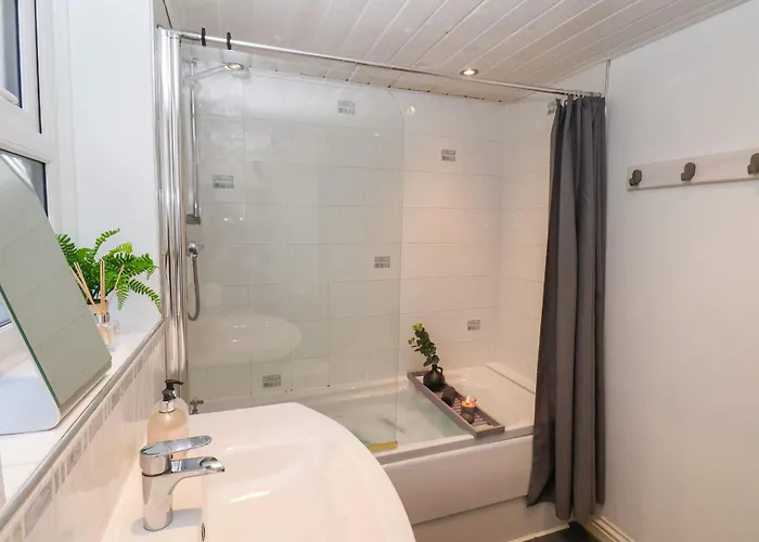 Kirkby House Holiday home *