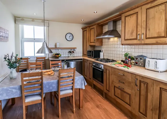 Holiday home Kirkby House *